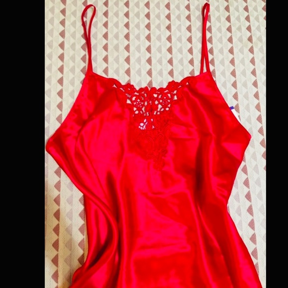Vintage 90s/Y2K Red Satin/Silky Slip - Picture 7 of 8